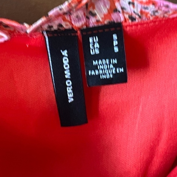 Vero Moda Floral Flowy Dress Size Small - Picture 3 of 6